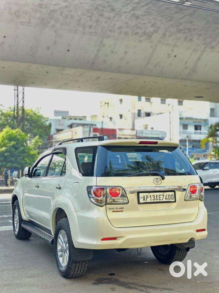 Toyota Fortuner 3.0 4x2 Automatic, 2013, Diesel