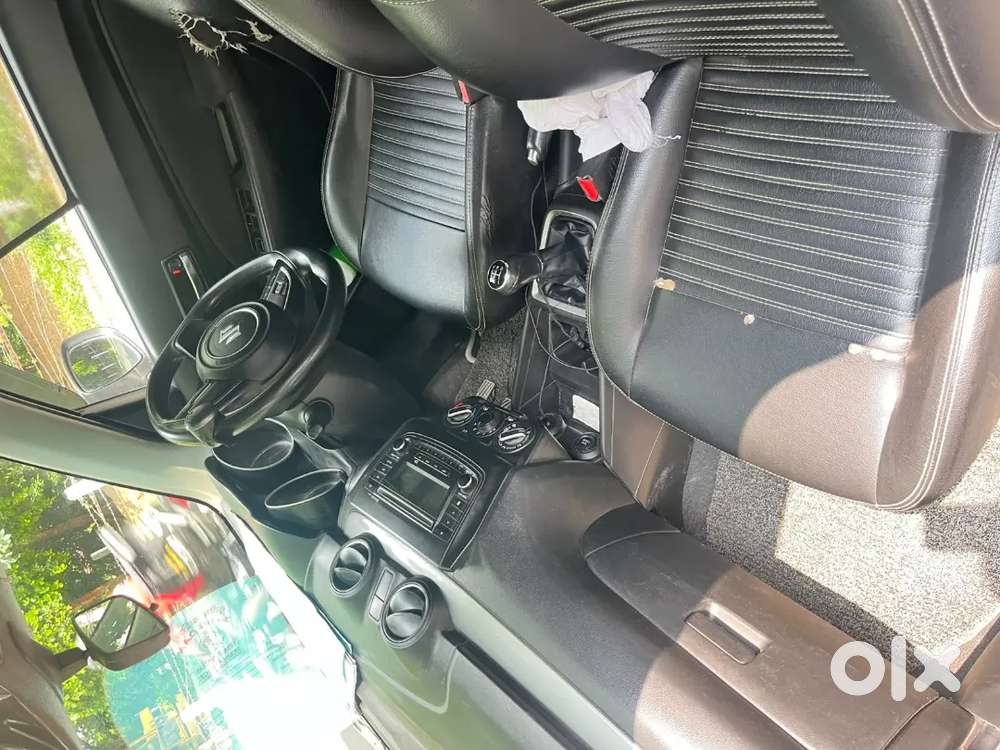 Maruti Suzuki Swift Vxi 2019