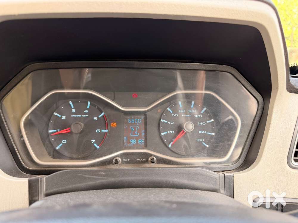 Scorpio S10 2017/18 2nd Owner Pb No Km 98000