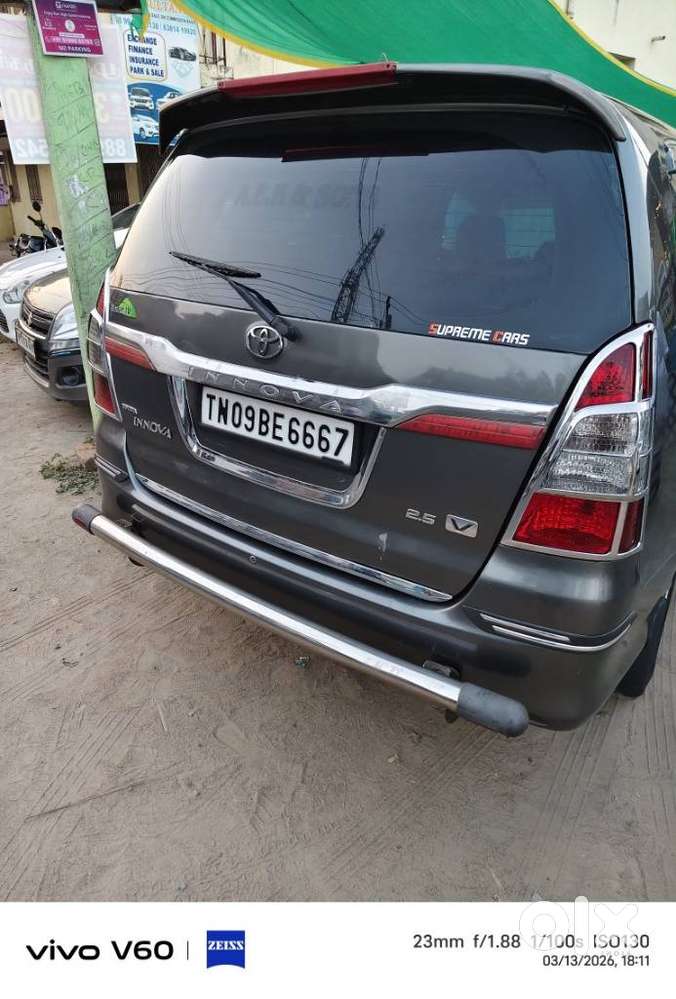 Toyota Innova 2.5 V 8 Str, 2010, Diesel