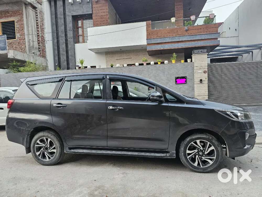 Toyota Innova Crysta 2021