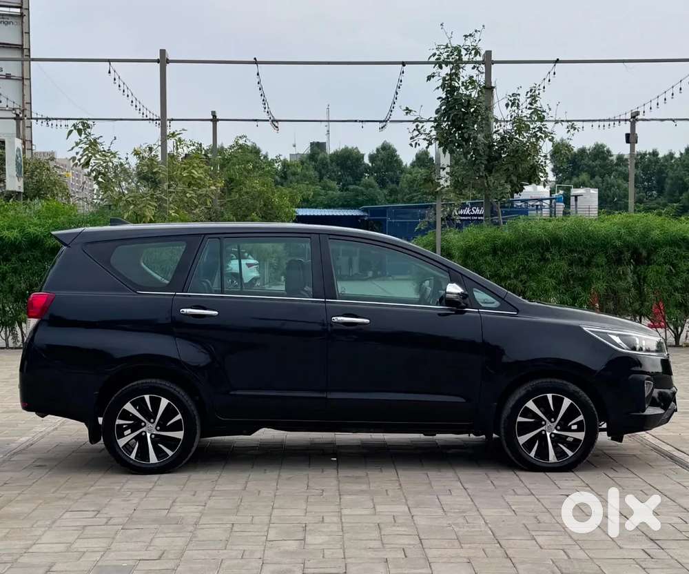 Toyota Innova Crysta [2020-ongoing] 2.4 Zx 7 Str, 2022, Diesel