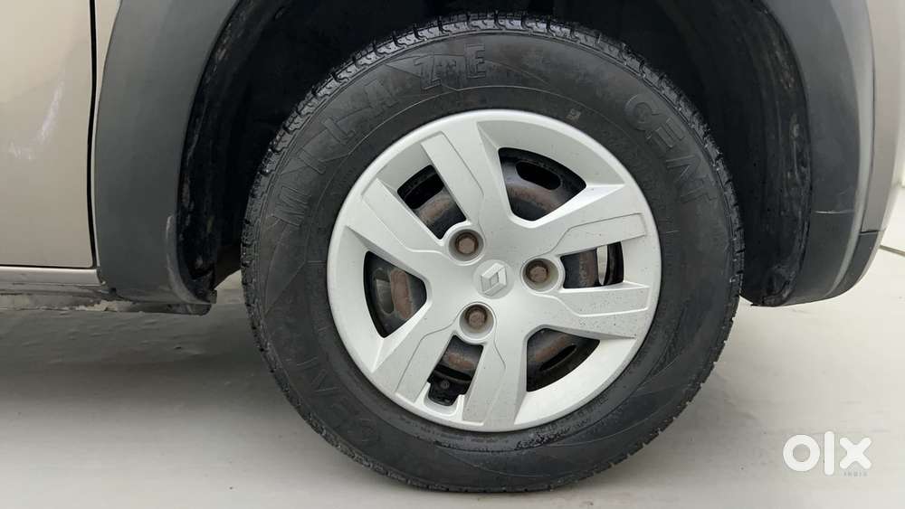 Renault Kwid 2019-ongoing 1.0 Rxt Amt (o), 2018, Petrol