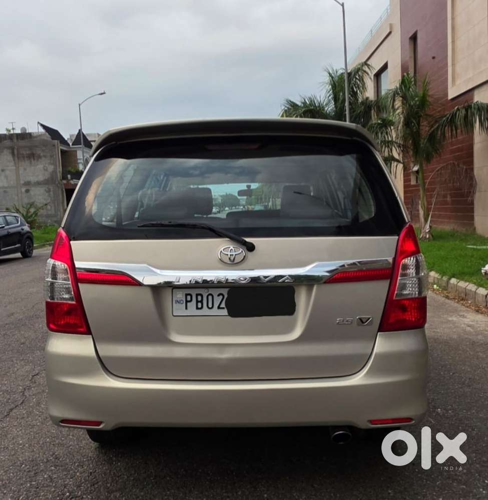 Toyota Innova 2.5 Vx 8 Str, 2015, Diesel