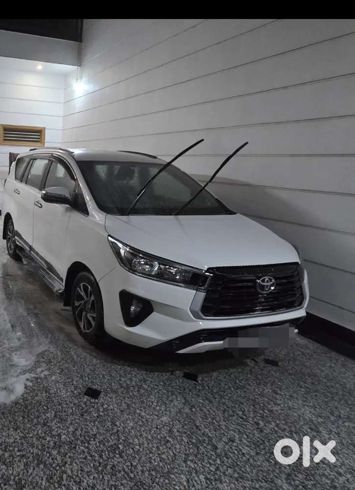 Toyota Innova Crysta 2022 Diesel Well Maintained