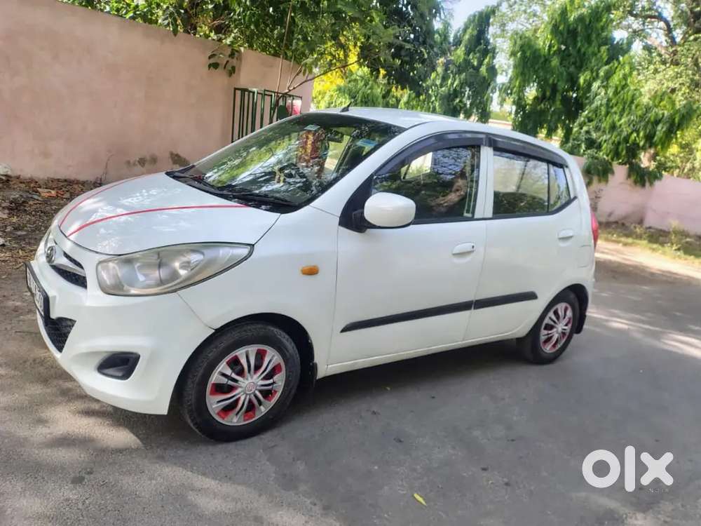Hyundai I10 Sportz 2015 Petrol At