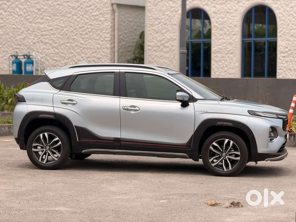 Toyota Urban Cruiser Taisor V 1.0 Petrol At, 2025, Petrol
