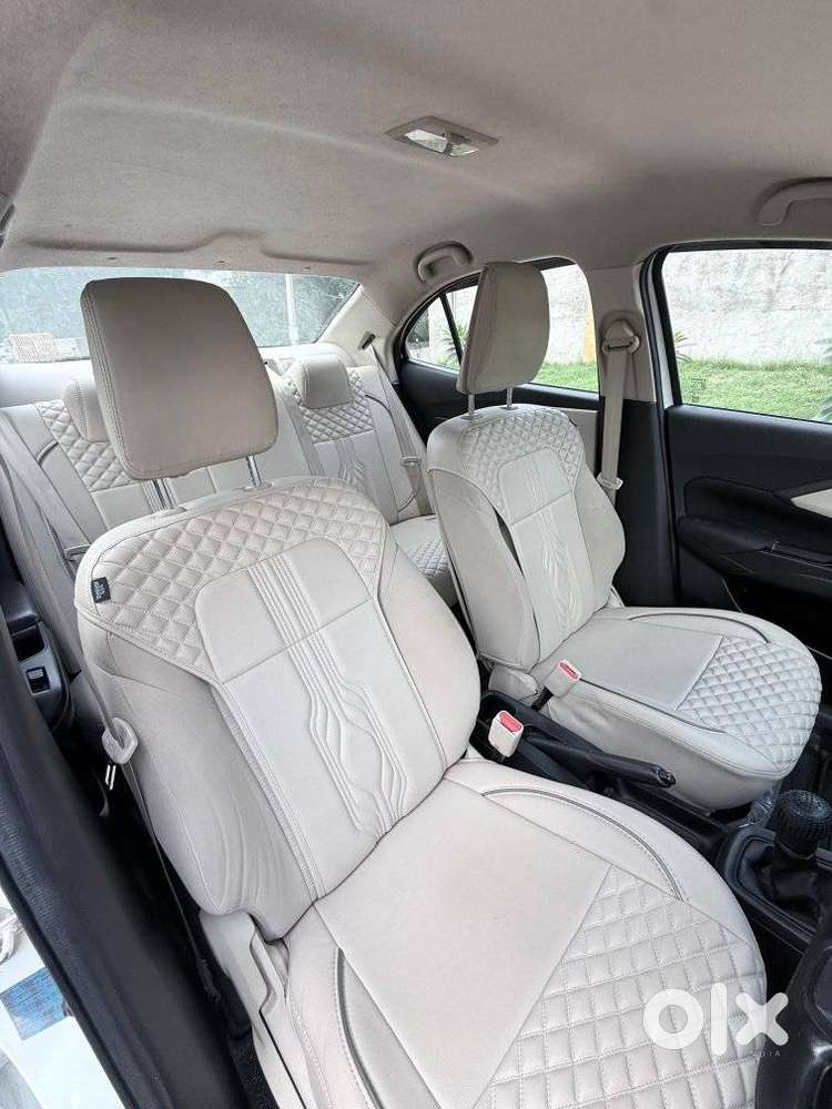 Maruti Suzuki Dzire 1.2 Lxi, 2024, Petrol