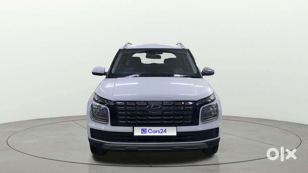 Hyundai Venue Sx(o) 1.0 Turbo Dct Knight Edition, 2023, Petrol