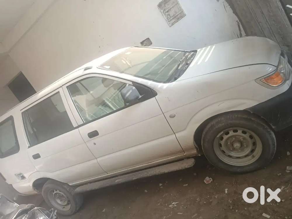 Chevrolet Tavera Neo 2011
