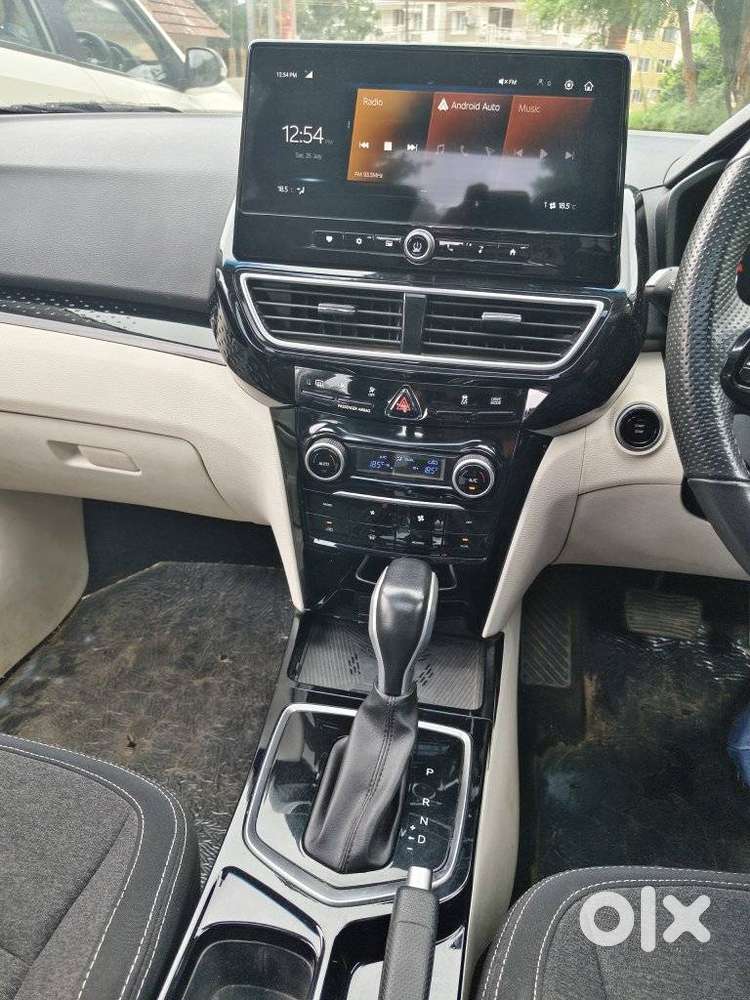 Mahindra Xuv 3xo Ax5 Pm At, 2024, Petrol