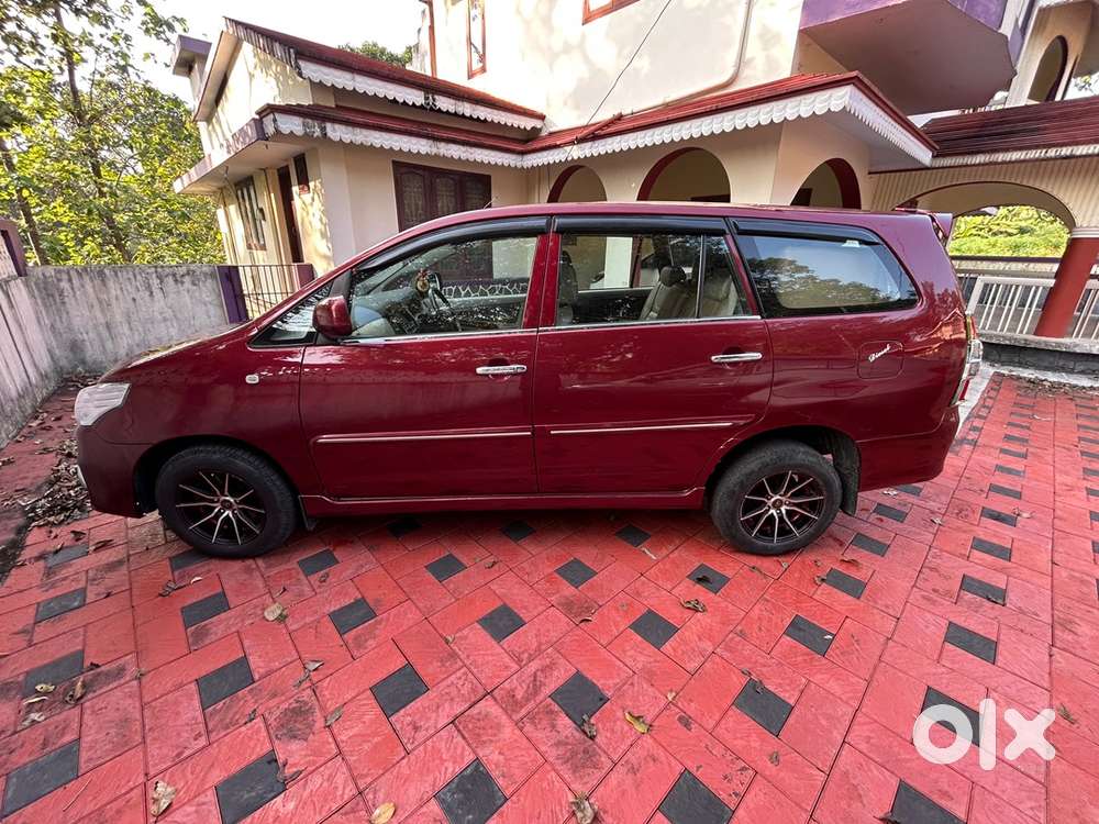 Toyota Innova 2013 Diesel Well Maintained