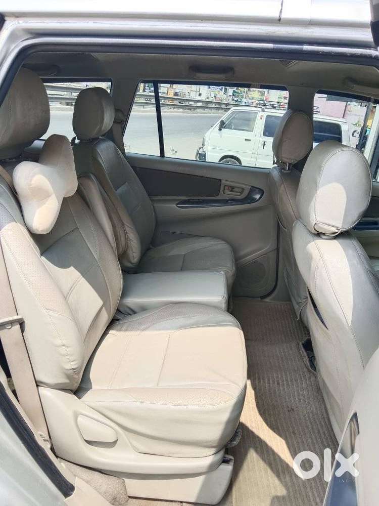 Toyota Innova 2.5 G (diesel) 7 Seater, 2014, Diesel