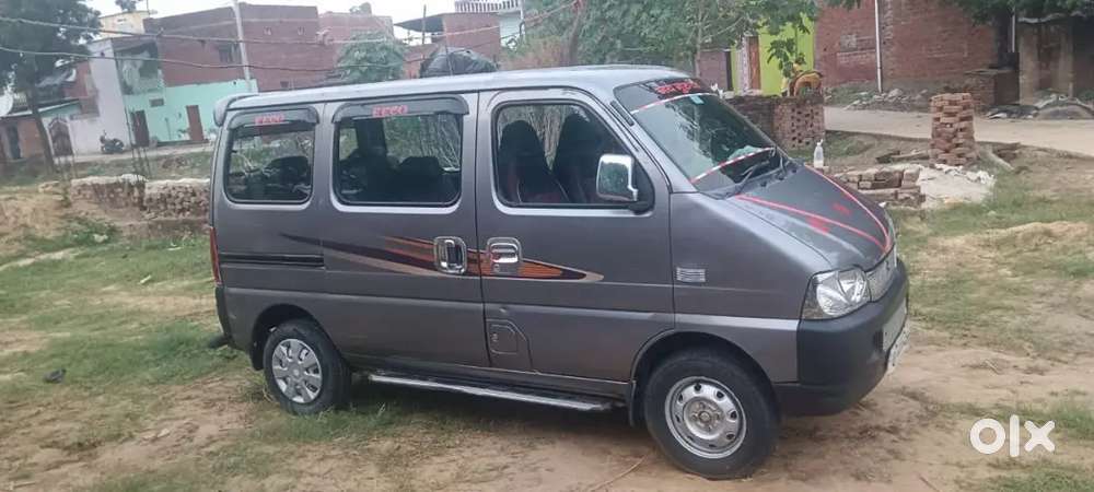 2022 Maruti Suzuki Eeco 7-seater Petrol Manual