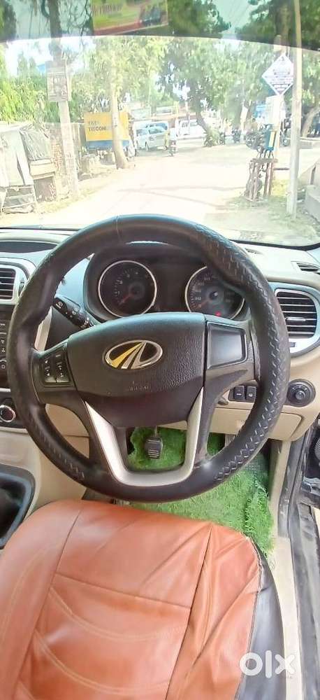 Mahindra Tuv 300 T8, 2018, Diesel