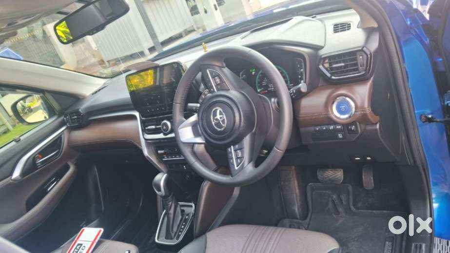 Toyota Urban Cruiser Hyryder 1.5 V Hybrid, 2024, Petrol