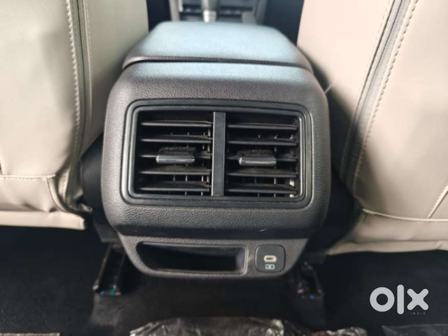 Mahindra Xuv700 2.2 Ax 5 Diesel At 7 Str, 2025, Diesel