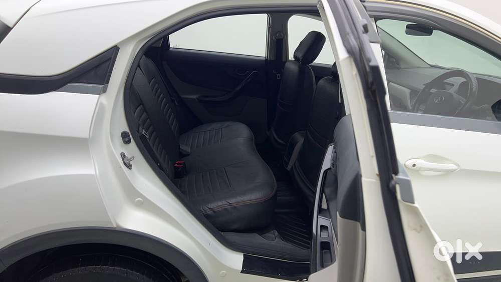 Tata Nexon 1.5 Revotorq Xma Amt (s), 2019, Petrol