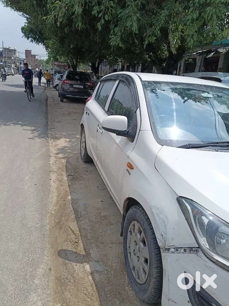 Hyundai I20 Magna At 2012 Model