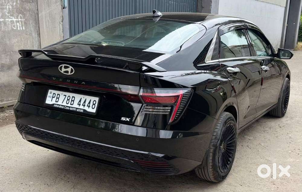 Hyundai Verna, 2025, Petrol