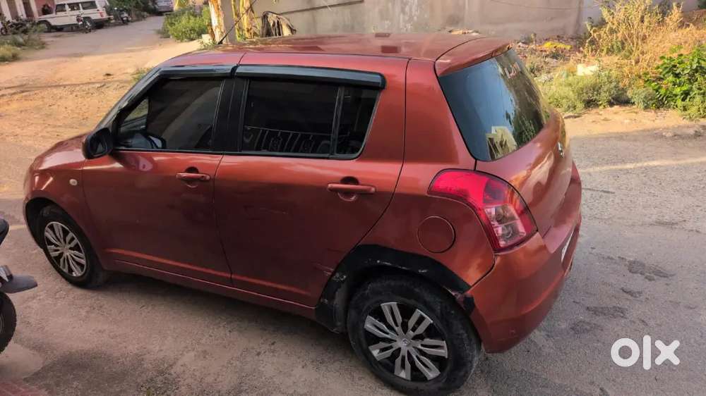 Maruti Suzuki Swift Vxi