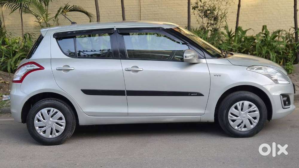 Maruti Suzuki Swift Vxi + Manual, 2016, Petrol
