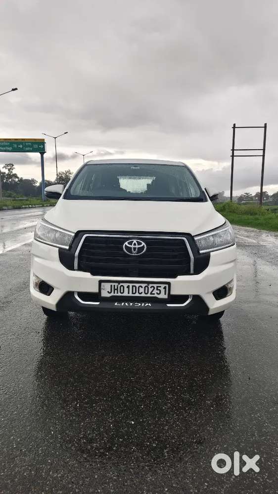 Toyota Innova Crysta 2.4 G 2018