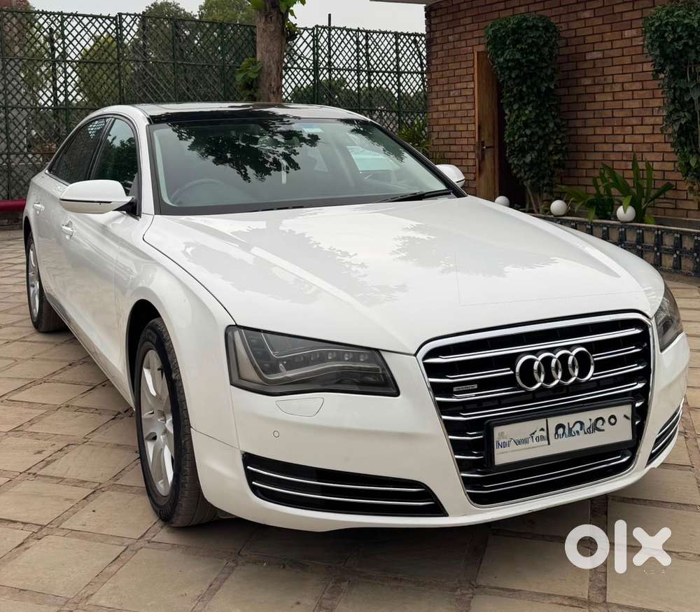 Audi A8 L V8 Engine (0-100 Kmph In 4 Seconds)