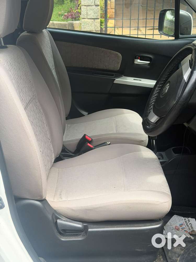 Maruti Suzuki Wagon R VXI AMT, 2016, Petrol