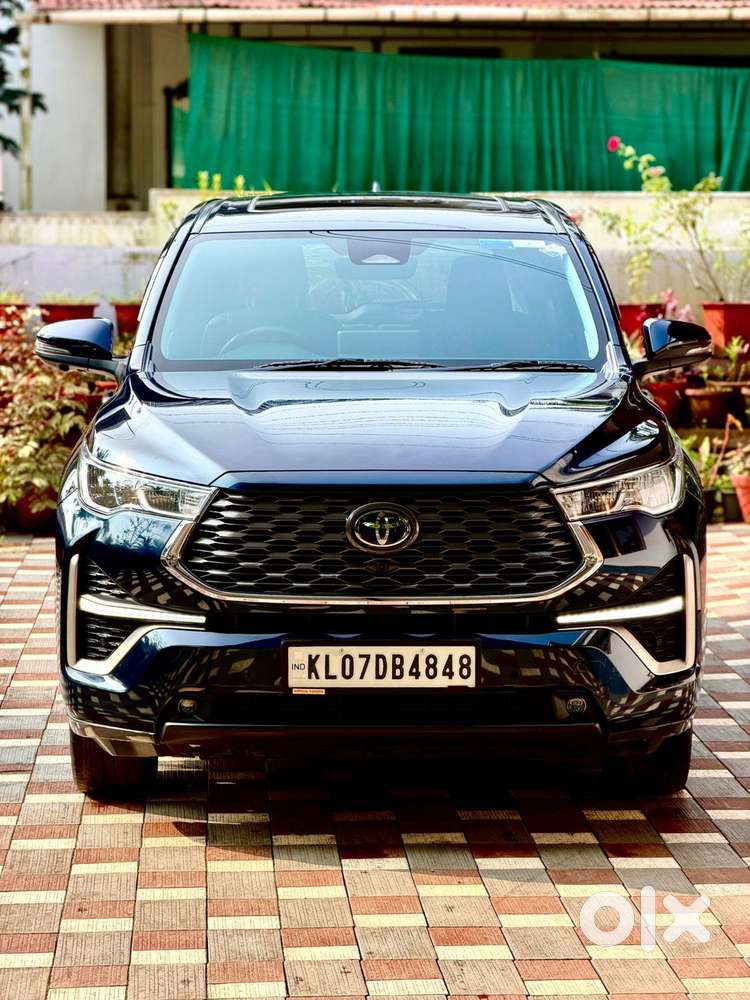 Toyota Innova Hycross 2.0 Zx (o) Hybrid 7 Str, 2023, Petrol