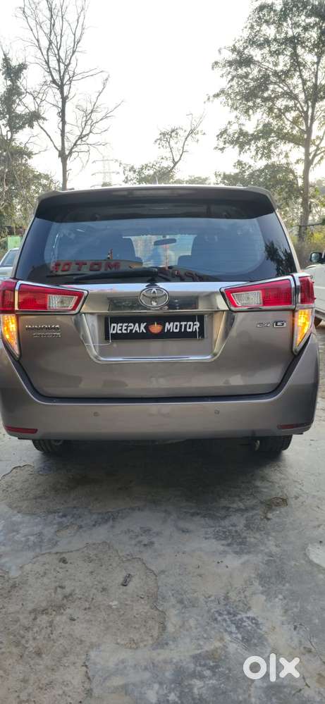 Toyota Innova Crysta 2.4 Gx Mt 8s, 2016, Diesel