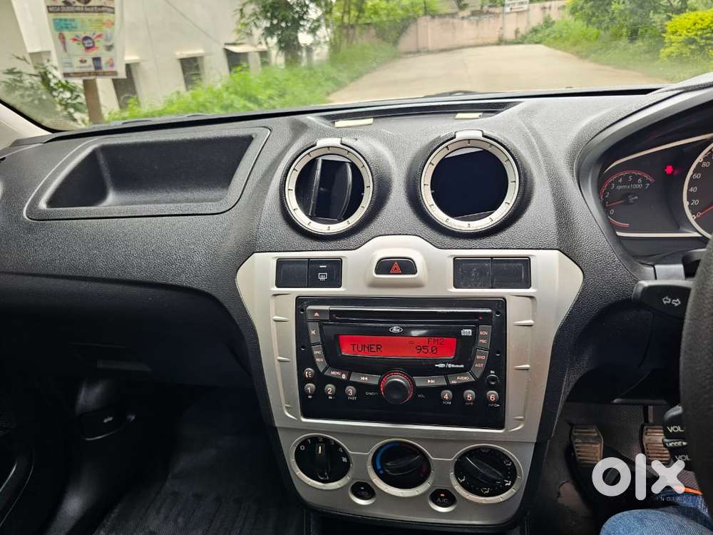 Ford Figo 1.2p Titanium Plus Mt, 2013, Petrol