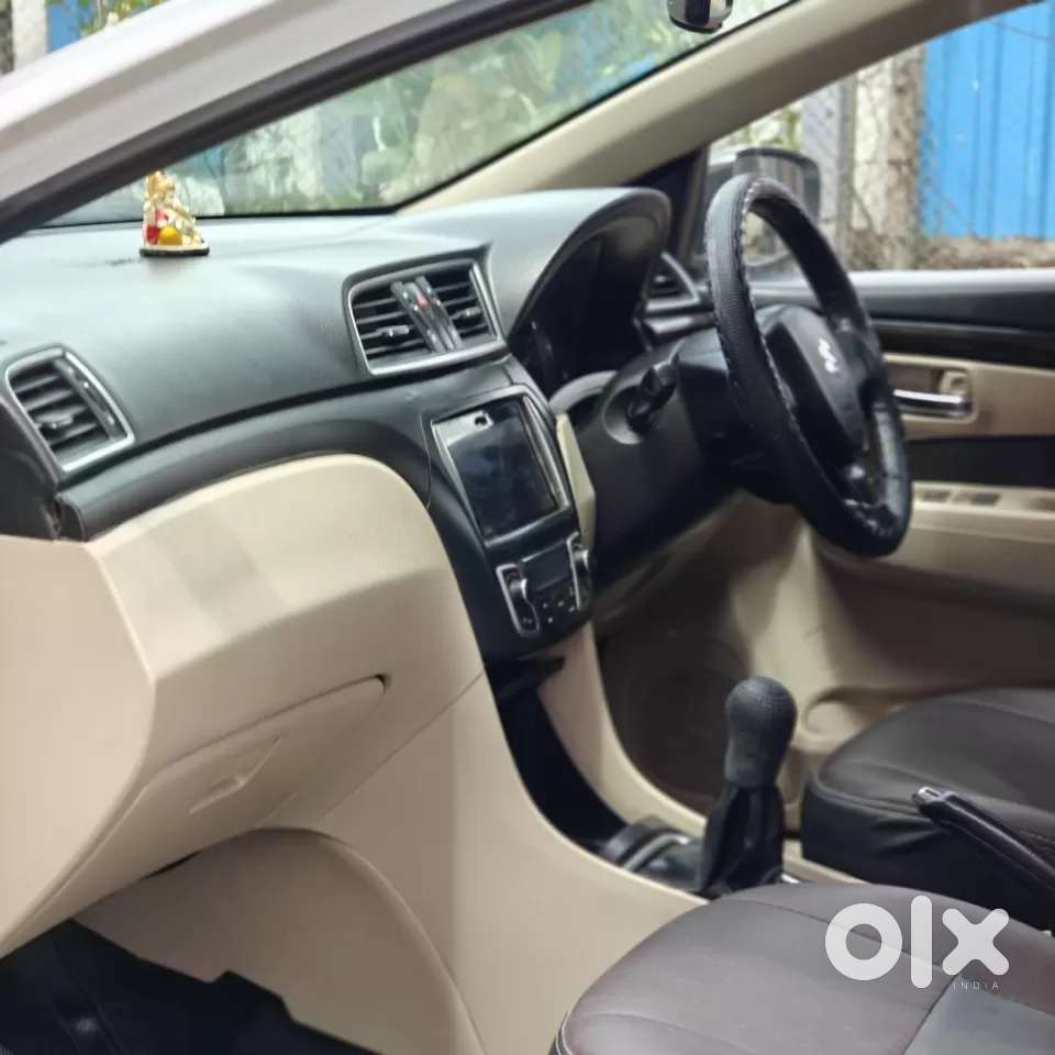 Maruti Suzuki Ciaz Zxi, 2015, Petrol