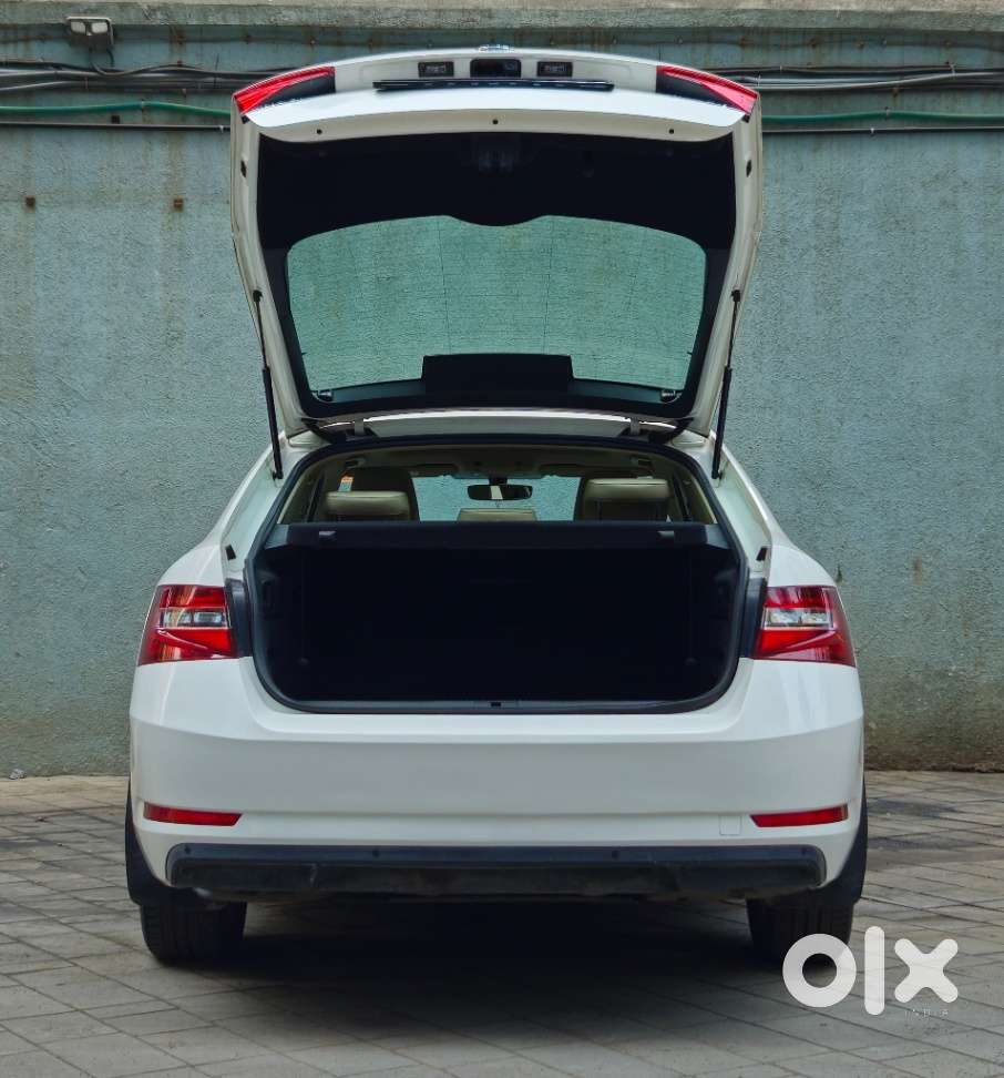 Skoda Superb Style 2.0 Tdi At, 2018, Diesel