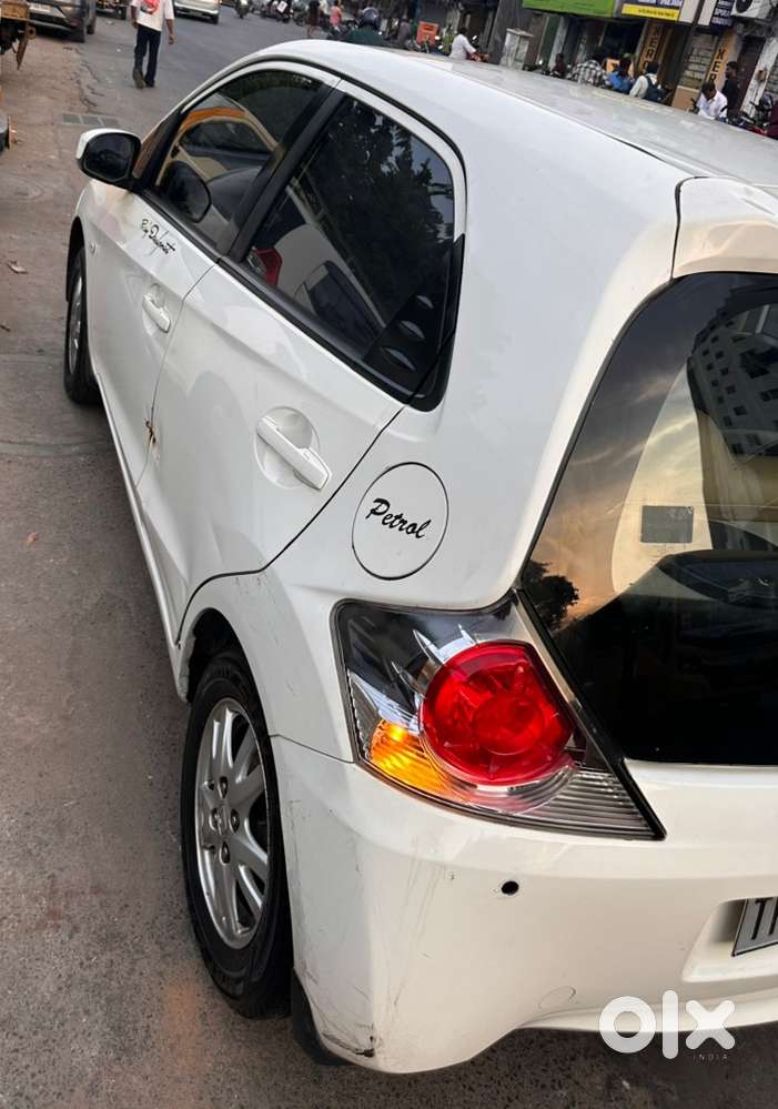 Honda Brio Petrol 2013