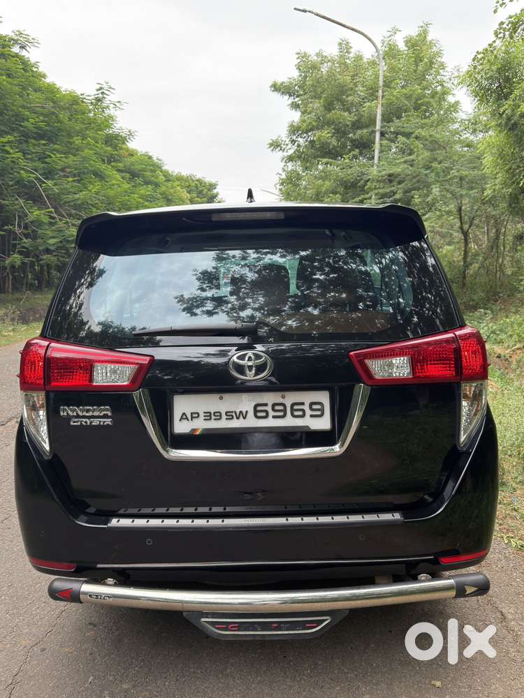 Toyota Innova Crysta 2.4 Gx Limited Edition 7 Str, 2023, Diesel