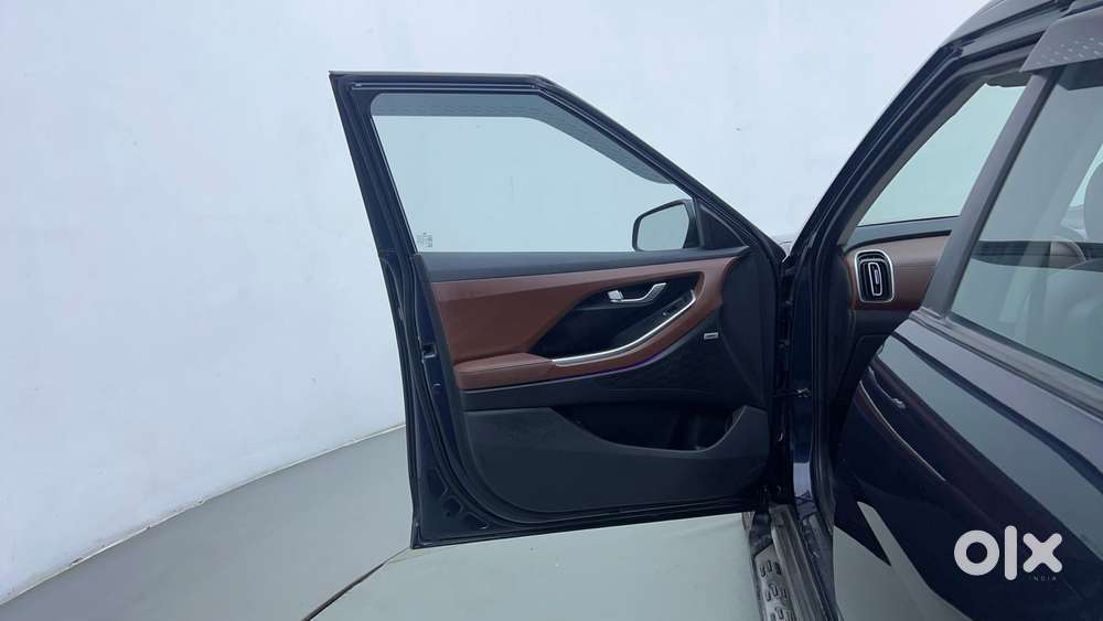 Hyundai Alcazar Platinum, 2022, Petrol