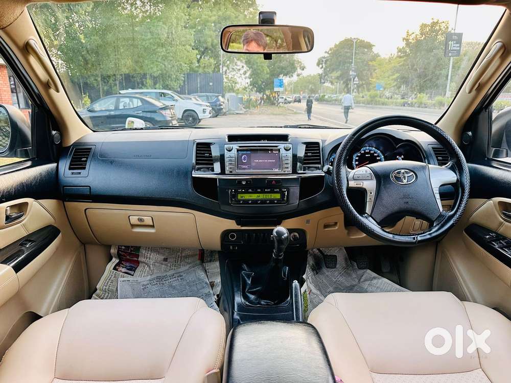 Toyota Fortuner 4x2 Manual, 2014, Diesel