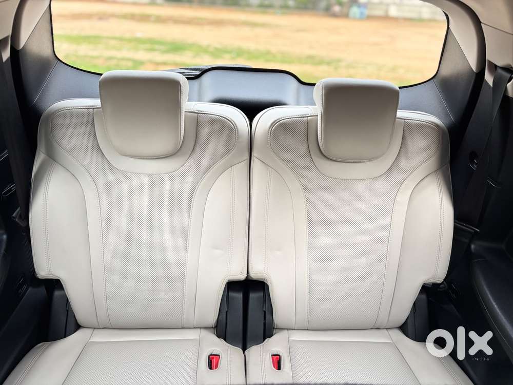 Mahindra Xuv700 2.2 Ax 7 Diesel At Luxury Pack Str, 2024, Diesel