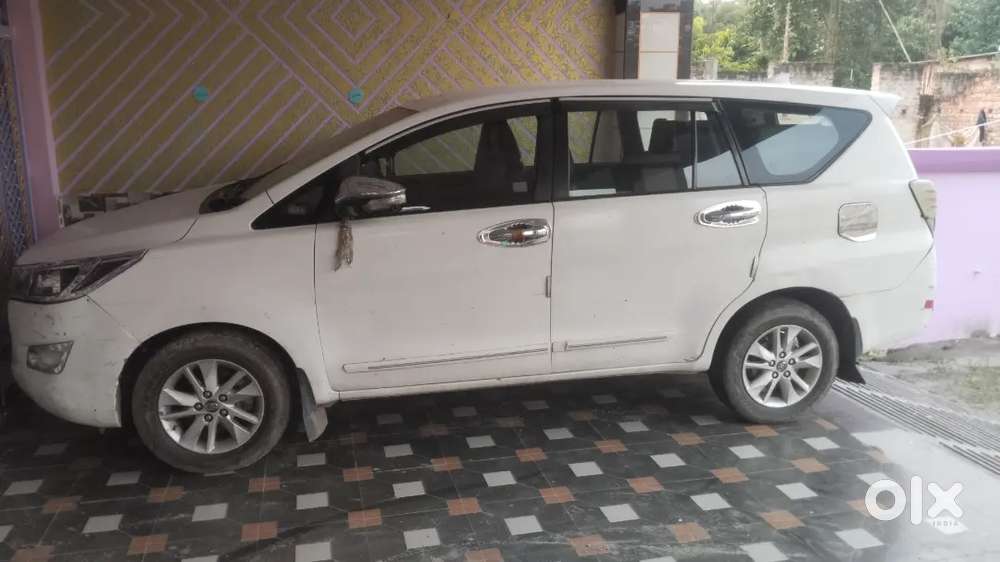 Toyota Innova Crysta 2016 Edition