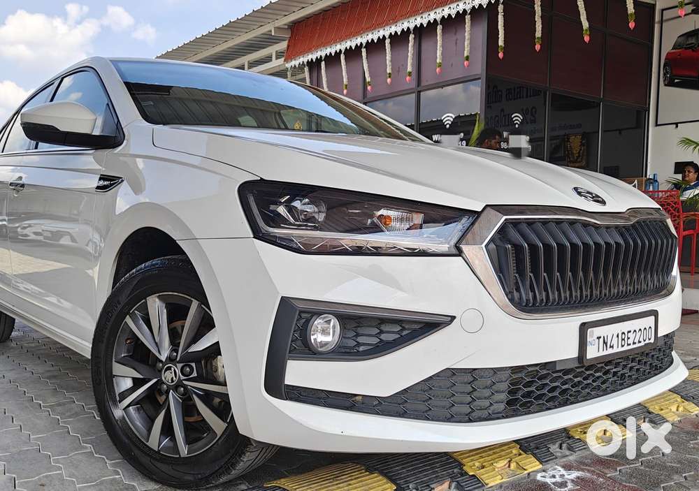 Skoda Slavia Style 1.0l Tsi Mt, 2023, Petrol