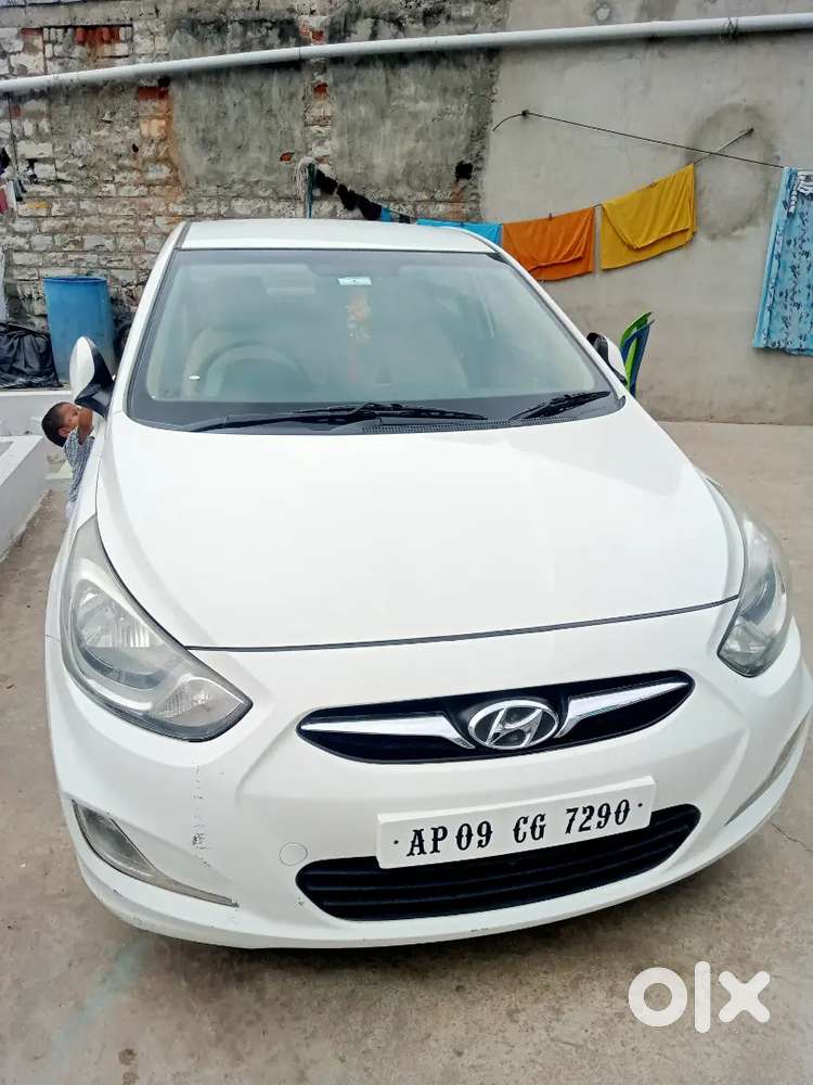 Hyundai Verna 2011 Petrol Well Maintained