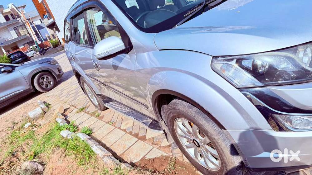 Mahindra Xuv500 W10 2016 Year