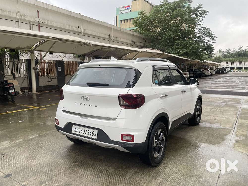 Hyundai Venue Sx (o) Mt 1.5 Diesel, 2022, Diesel