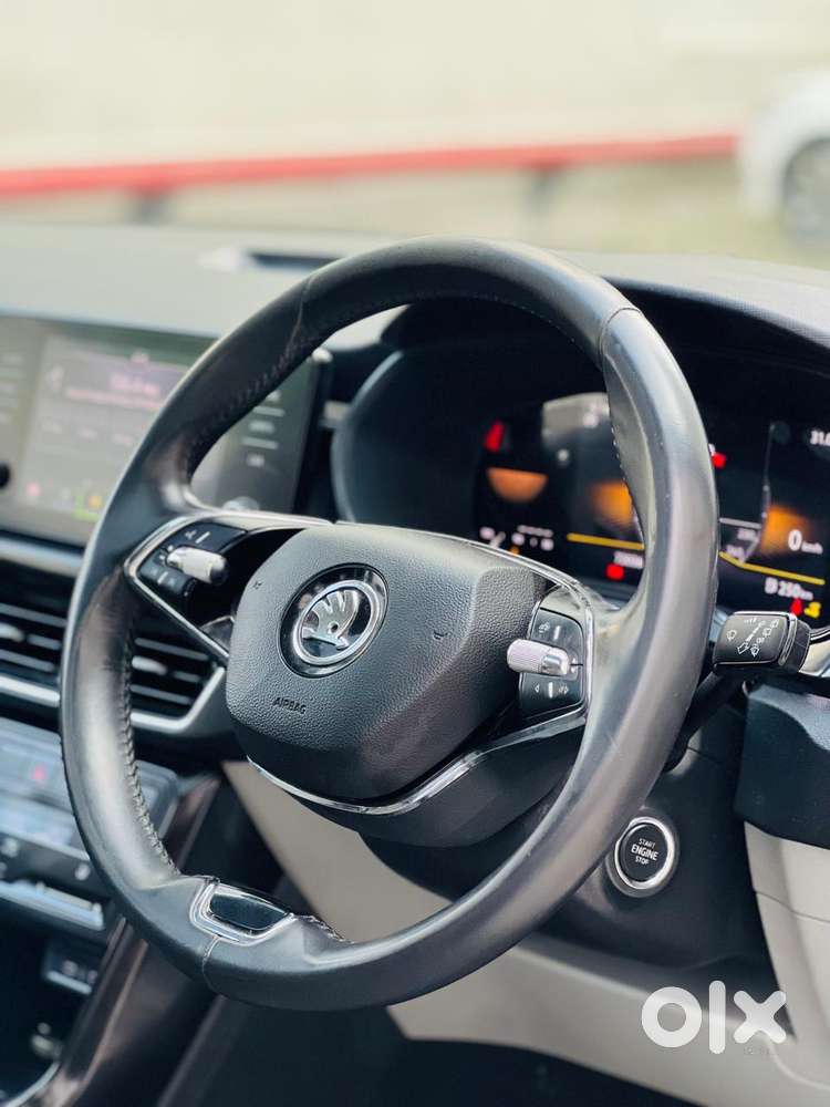 Skoda Kushaq Active 1.0 Tsi Mt, 2023, Petrol