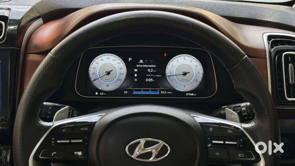 Hyundai Alcazar 2.0 Signature (o) Petrol At 6 Str, 2022, Petrol