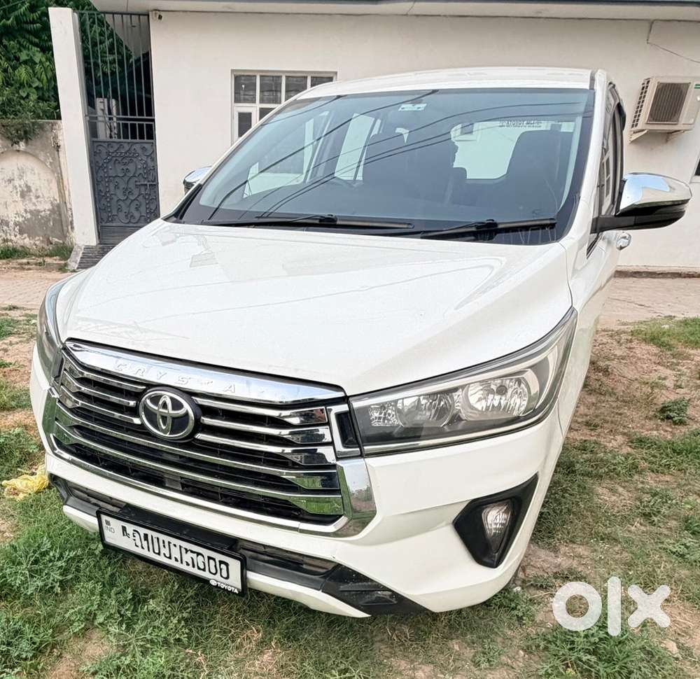 Toyota Innova Crysta 2021