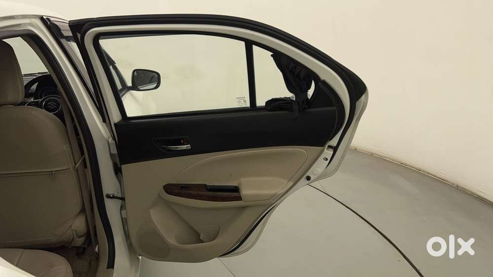 Maruti Suzuki Dzire 1.2 Zxi Amt, 2017, Petrol