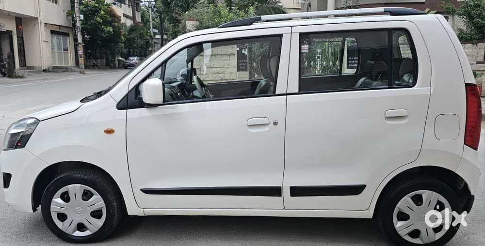 Maruti Suzuki Wagon R Amt Vxi Option, 2016, Petrol