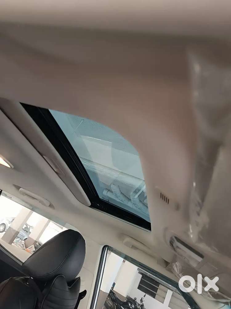 Mahindra Xuv 3xo Petrol 2025